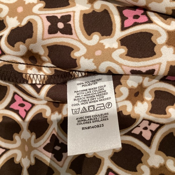 LOFT Cream Long Sleeve Ruffled Blouse with Mandarin Collar EUC - Picture 12 of 12